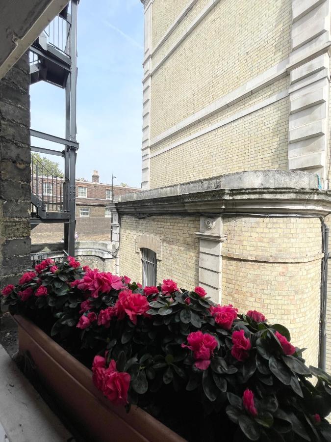 Grosvenor Gardens Apartments Londra Esterno foto